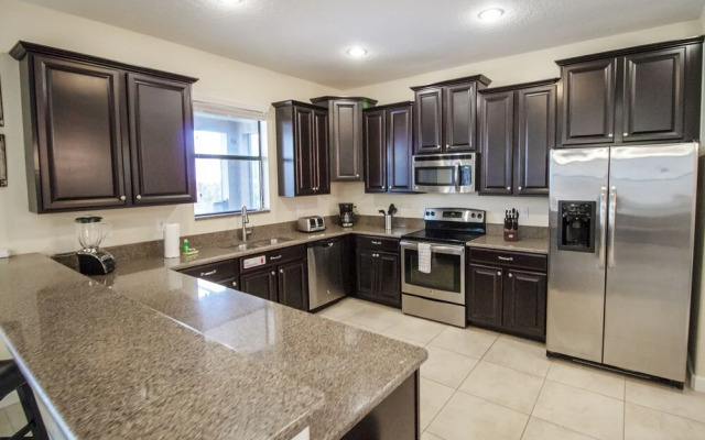 Champions Gate 9027 A