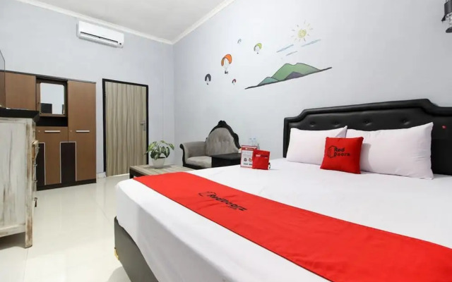 RedDoorz near Graha Saba UGM