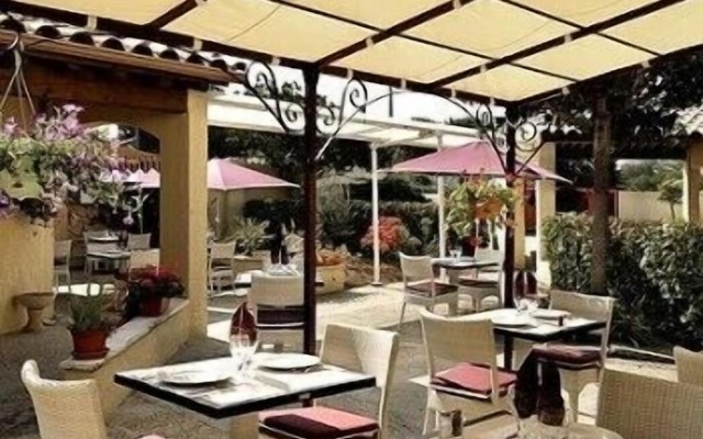 Logis Hôtel Le Mistral - Restaurant - Montélimar sud