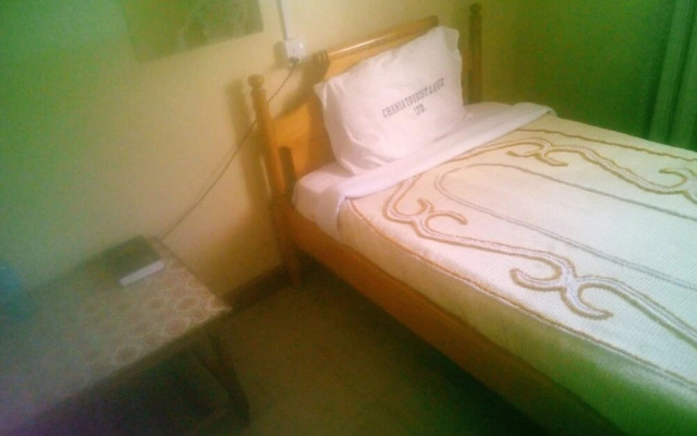 Chania Tourist Lodge