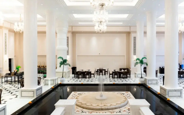 Hotel Clarks Avadh