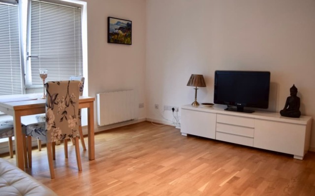 Cosy 1 Bedroom Flat Near Canary Wharf