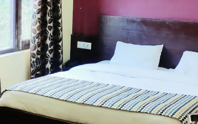 Hotel Trishul Regency