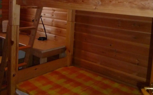 Holzblockhaus mit Kamin am Kite-, Surf- und Badestrand