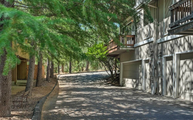 Pine Mountain Lake Haven w/ Spacious Deck!