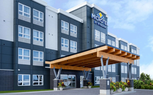 Microtel Inn & Suites by Wyndham Kanata Ottawa West