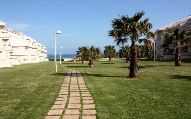 Apartamentos Punta Canaret 3000