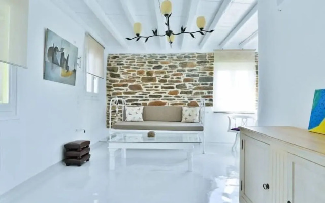Cozy 2-bedroom House in Tinos