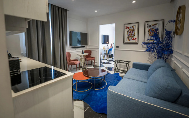 HOLM Boutique &Spa - IK Collection