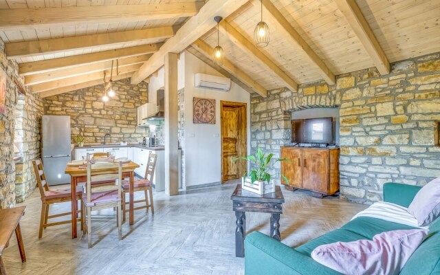 Old Mulberry Stone House