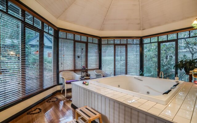 Forest Edge Cottage at Merrow Cottages