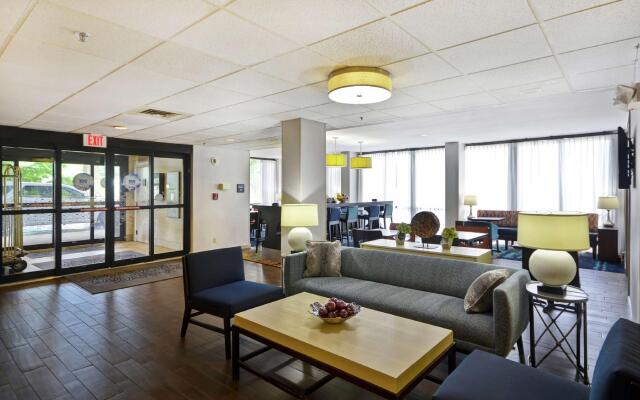 Hampton Inn Detroit/Madison Heights/South Troy