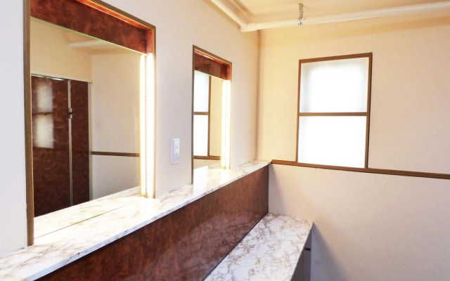 Yokohama Hostel Village Hayashi Kaikan – Guest Rooms – Yokohama
