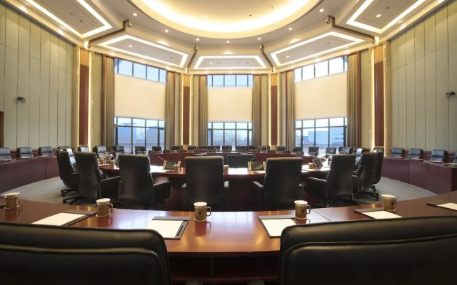 Ovation Seven-Cultivation Hotel