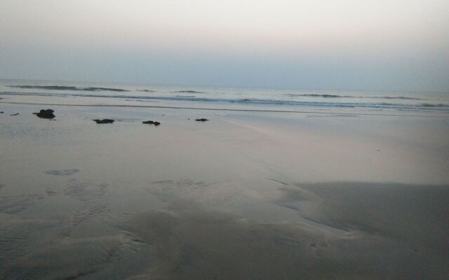 Darya sarang resort & Beer shopee