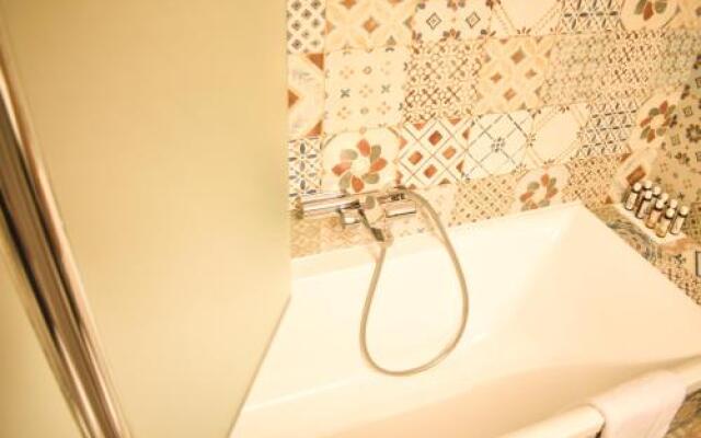 Aurelia Home