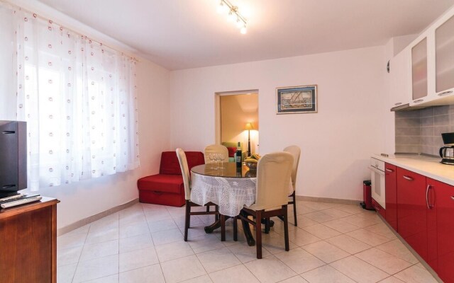 Amazing Apartment in Turanj With 2 Bedrooms and Wifi