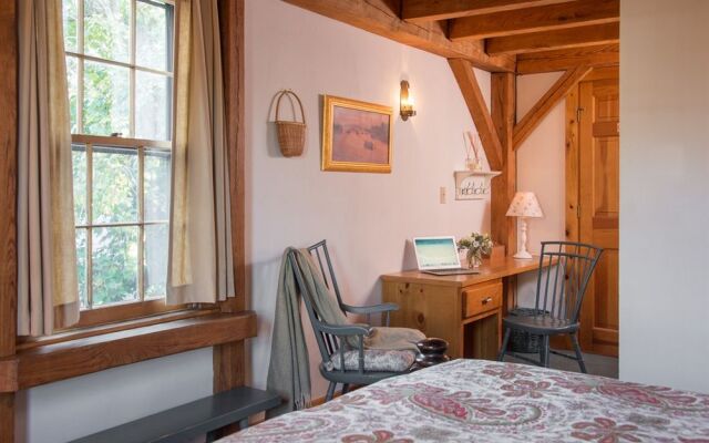 Seven Sea Street Inn