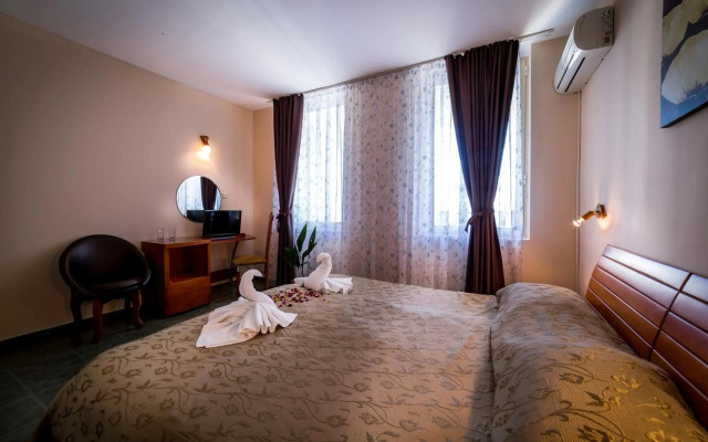 Hotel Kavkaz Golden Dune