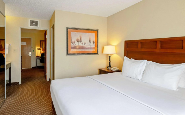 Quality Suites San Antonio Northeast