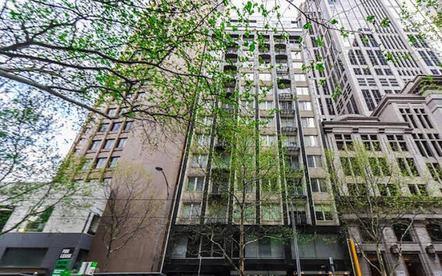 Plum Collins Street Serviced Apartments