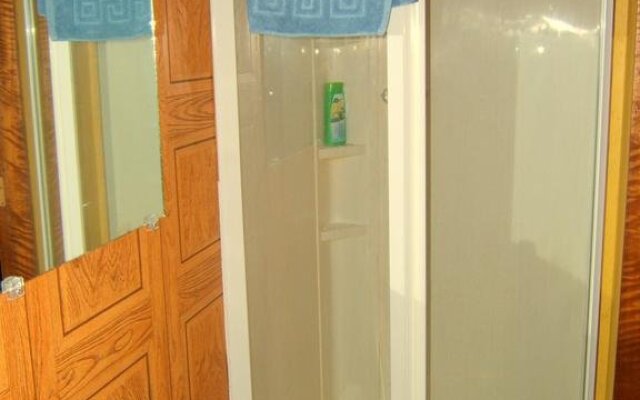 Teepee Meadows Guest Cottages