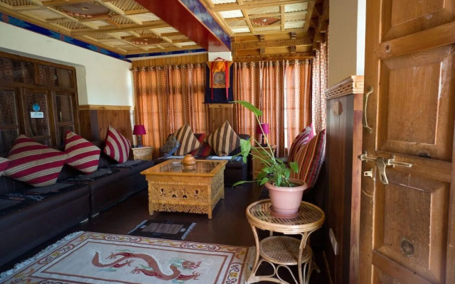 Silver Cloud Guest House