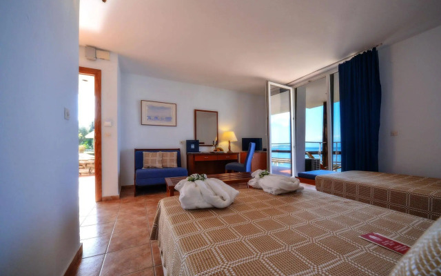 Xenia Ouranoupolis Hotel