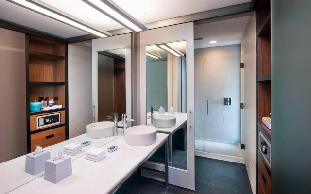 Aloft Syracuse Inner Harbor