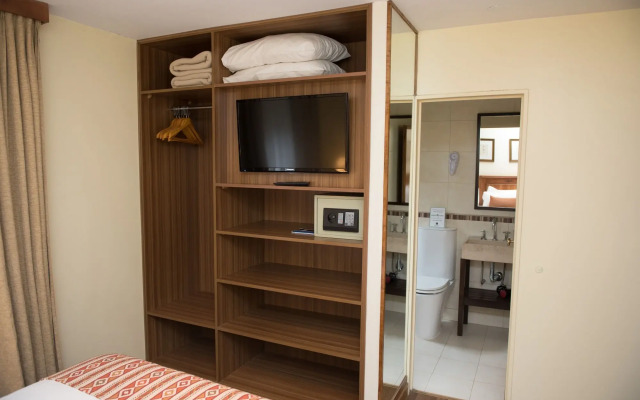 Del Bosque Apart Hotel