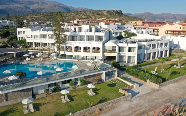 Maritimo Beach Hotel