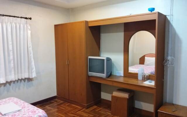 Boonsiri Guesthouse