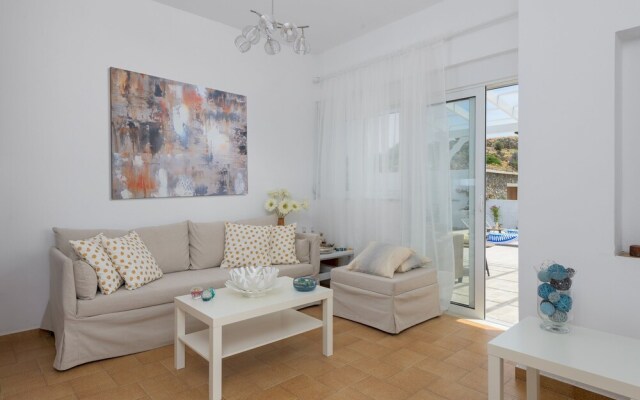 Casa Bianca Villa With Private Pool