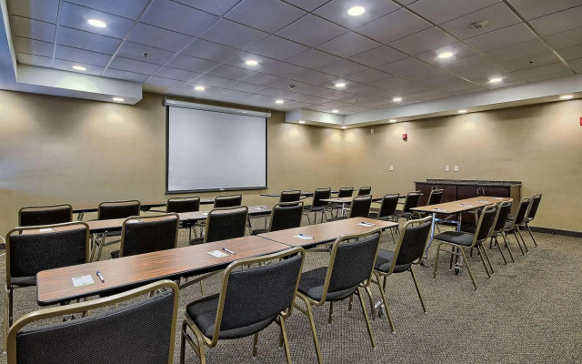 Comfort Inn & Suites