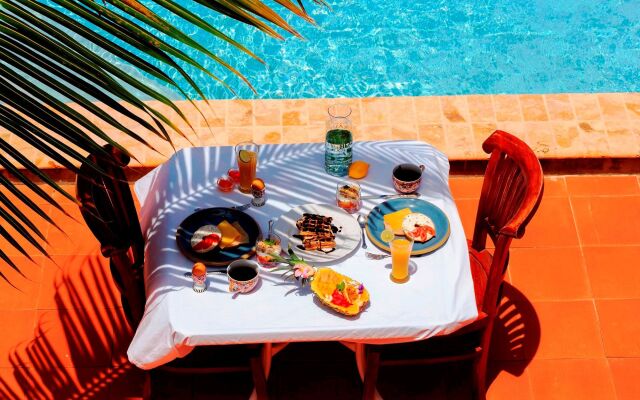 Goood Resort