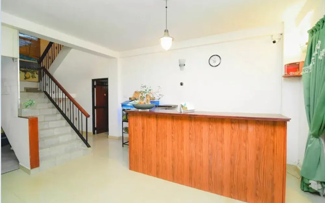 OYO 464 Tropicana Residence