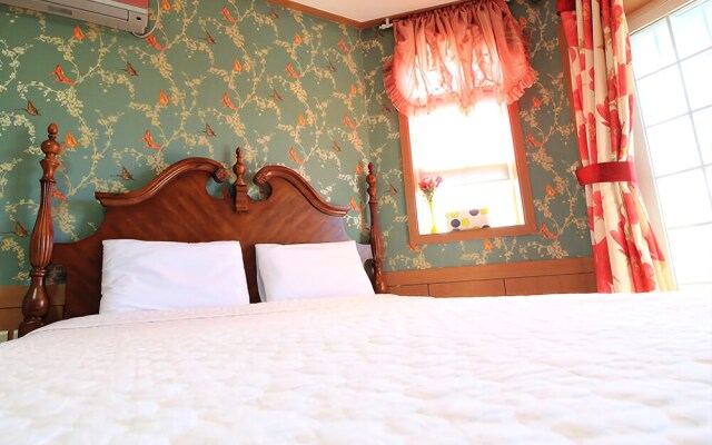 Ganghwa Haeneomi Pension