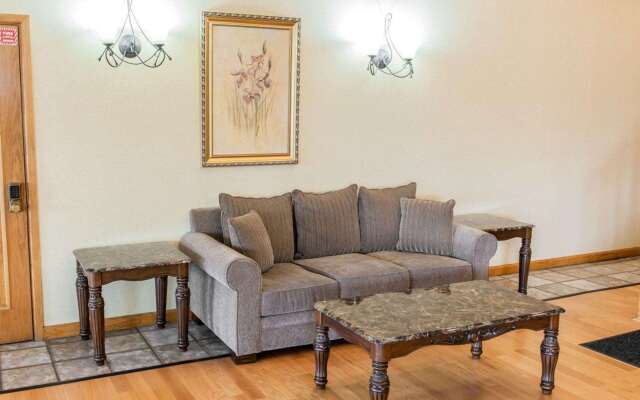 Quality Inn & Suites Indianapolis Northwest