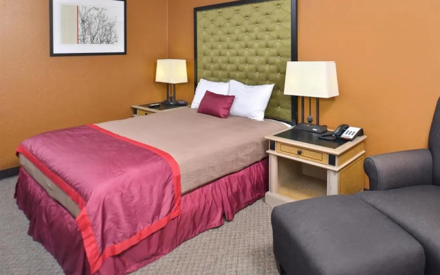 Red Coach Inn and Suites Grand Island NE