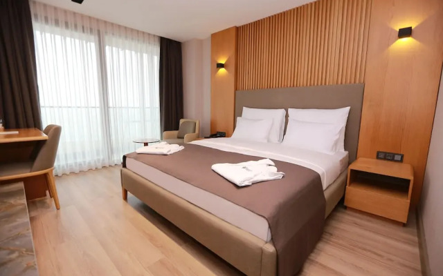 Pikola Otel