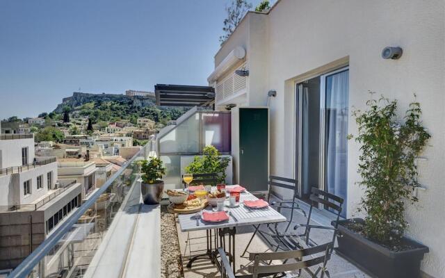 Loft apt w/ Acropolis View