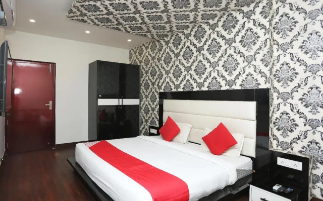 Rohtak Palace By OYO Rooms