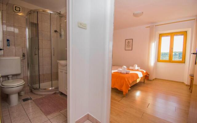 Apartment IN KLANICE Dobrinj, island Krk
