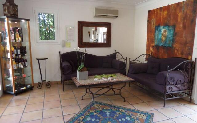 Logis Hotel Restaurant Les II Mas