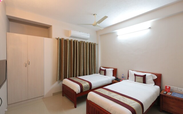 Royce Ebony by OYO Rooms