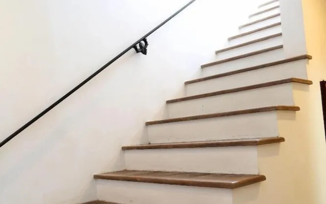 Trastevere Split Level Apartment with Terrace