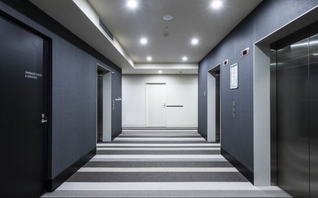 Melbourne SkyHigh Apartments