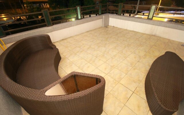 Reverside Villa