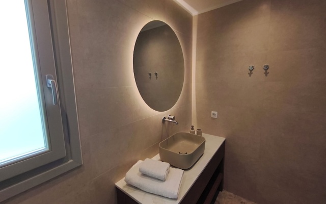 Evira Suites