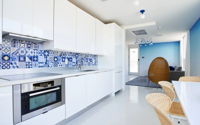 Sonder - South of 5th